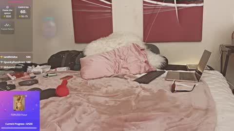 Veronica Ronnie Taylor online show from 11, 1, 2025