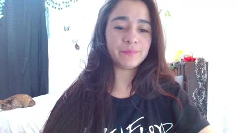 Snapshot of porcelainlux chatting on 1, 1, 2025 porcelainlux online show from 1, 1, 2025