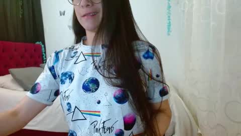 Snapshot of porcelainlux chatting on 6, 3, 2025 porcelainlux online show from 6, 3, 2025