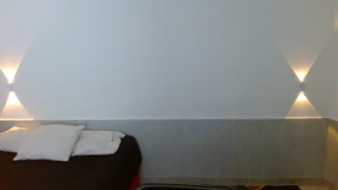 porcelainlux online show from 16, 11, 2025