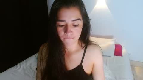 porcelainlux online show from 11, 4, 2026