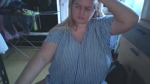 Snapshot of pornbusty chatting on 9, 2, 2025 MelissOfficial online show from 9, 2, 2025