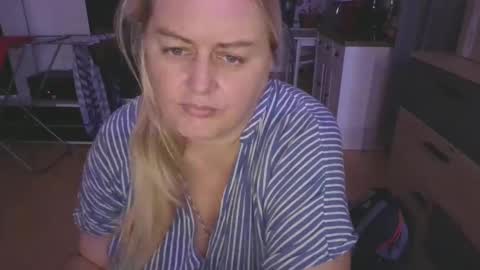 Snapshot of pornbusty chatting on 10, 2, 2025 MelissOfficial online show from 10, 2, 2025