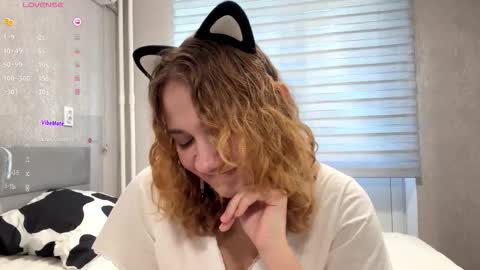 Anna Vdovoch online show from 25, 9, 2025