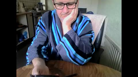 poshman65 online show from 16, 4, 2026