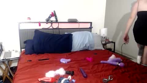 poundthatpussy4me online show from 22, 4, 2026