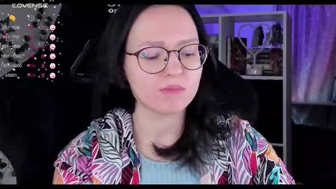 Snapshot of power_robynn chatting on 6, 10, 2025 Robyn online show from 6, 10, 2025