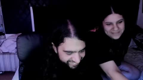 Ravena Rozz online show from 4, 11, 2025