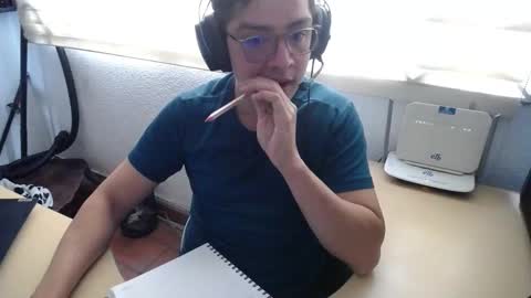 powerfulzeus2 online show from 16, 9, 2025