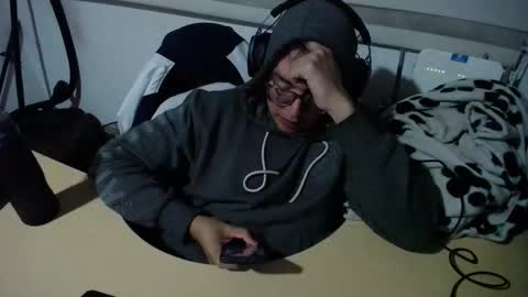 powerfulzeus2 online show from 20, 9, 2025