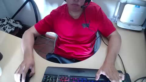 powerfulzeus2 online show from 4, 10, 2025