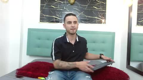   online show from 19, 5, 2026