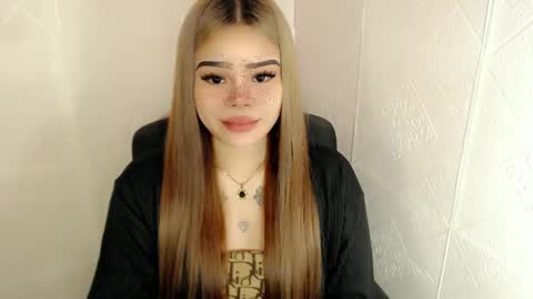 MAXXINE online show from 12, 3, 2025