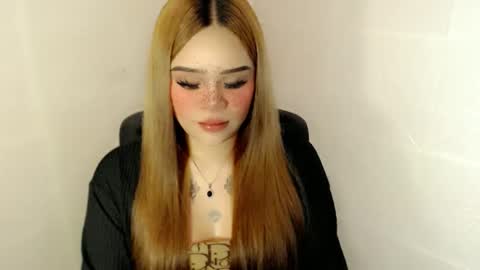 MAXXINE online show from 27, 9, 2025