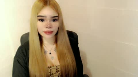 MAXXINE online show from 26, 5, 2026