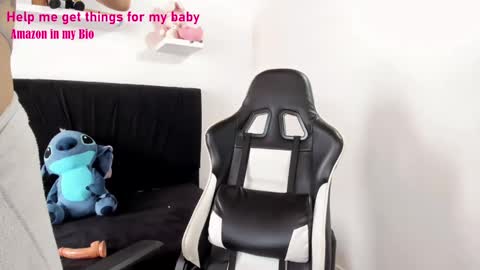 Angelly online show from 5, 1, 2025