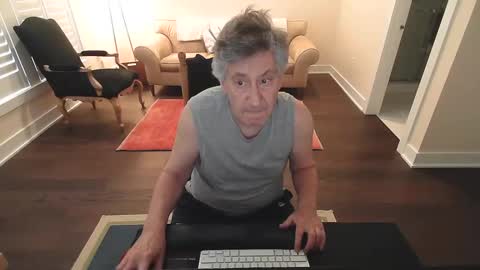 Snapshot of preppydave2525 chatting on 10, 2, 2025 preppydave2525 online show from 10, 2, 2025