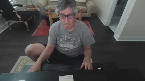 Snapshot of preppydave2525 chatting on 2, 11, 2025 preppydave2525 online show from 2, 11, 2025