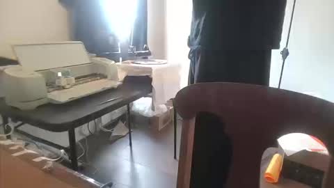 Libra Lamont online show from 11, 10, 2025