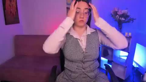 Camila  online show from 19, 6, 2026