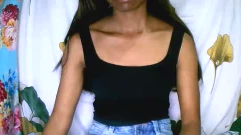 prettiethalia online show from 19, 12, 2025