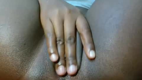 Snapshot of pretty5552 chatting on 28, 10, 2025 pretty5552 online show from 28, 10, 2025