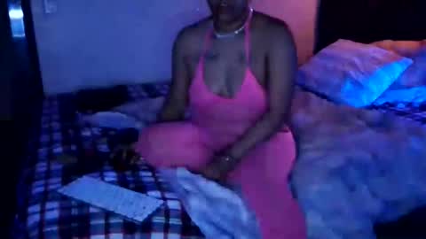 Yasmine pretty online show from 9, 3, 2025