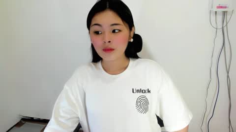 Snapshot of pretty_darcy chatting on 1, 3, 2026 pretty_darcy online show from 1, 3, 2026