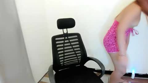 pretty_darcy online show from 28, 3, 2026