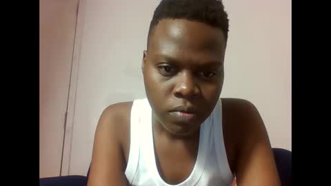 Snapshot of pretty_ebony23 chatting on 7, 6, 2026 chocolatebby90 online show from 7, 6, 2026