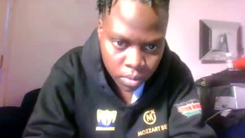 Snapshot of pretty_ebony23 chatting on 29, 6, 2026 chocolatebby90 online show from 29, 6, 2026