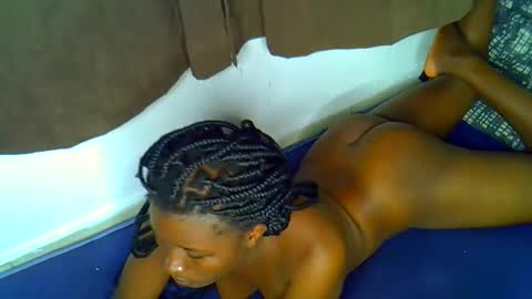 Snapshot of pretty_ebony_dolls chatting on 3, 11, 2025 riri online show from 3, 11, 2025