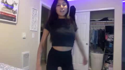 pretty_girl828687 online show from 16, 10, 2025