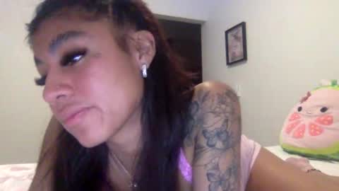 Snapshot of pretty_girl828687 chatting on 2, 2, 2026 pretty_girl828687 online show from 2, 2, 2026