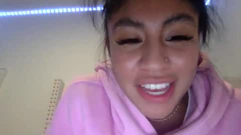 Snapshot of pretty_girl828687 chatting on 27, 2, 2026 pretty_girl828687 online show from 27, 2, 2026