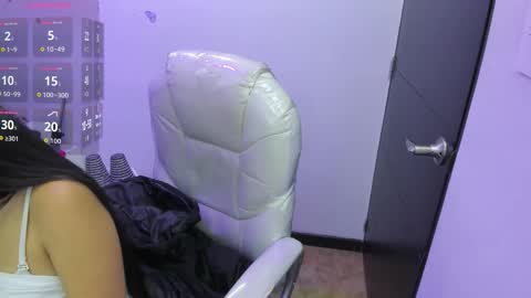 Snapshot of pretty_johnson_ chatting on 12, 3, 2026 pretty online show from 12, 3, 2026