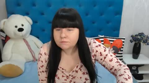 pretty_malika online show from 7, 2, 2025