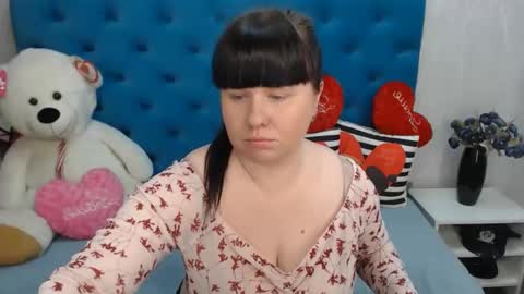 pretty_malika online show from 17, 2, 2025