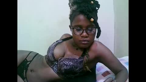 pretty_mellan online show from 22, 1, 2025