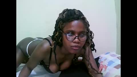 pretty_mellan online show from 6, 2, 2025