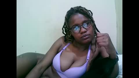 pretty_mellan online show from 12, 2, 2025