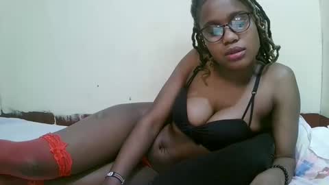 pretty_mellan online show from 14, 2, 2025