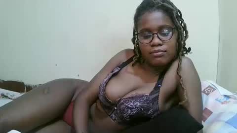 pretty_mellan online show from 19, 2, 2025