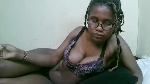 pretty_mellan online show from 19, 2, 2025