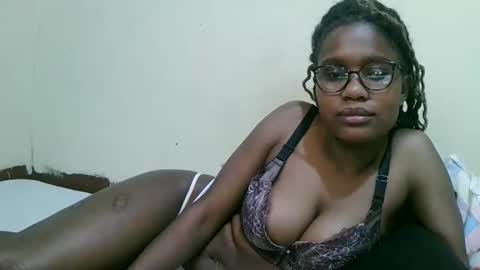 pretty_mellan online show from 25, 2, 2025
