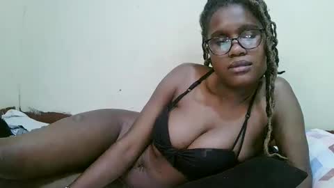 pretty_mellan online show from 28, 2, 2025