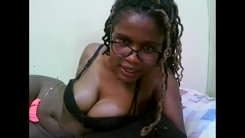 pretty_mellan online show from 28, 2, 2025
