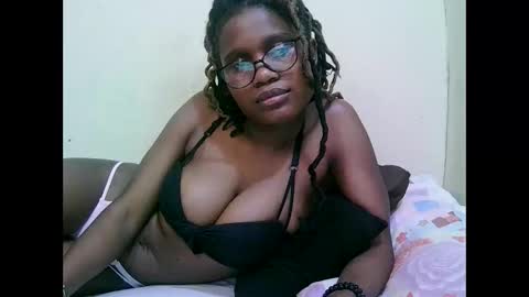 pretty_mellan online show from 28, 2, 2025
