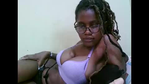 pretty_mellan online show from 3, 3, 2025