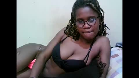pretty_mellan online show from 8, 3, 2025